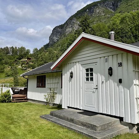 Villa Dalhus - House With Jacuzzi Norddal Exterior foto